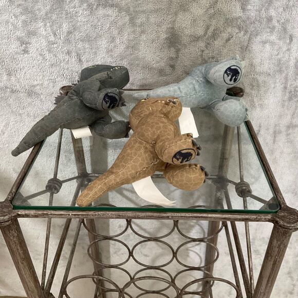 Jurassic World Universal Studios Park Stuffed Plush Dinosaur Figures • Lot Of 3 - Picture 6 of 10